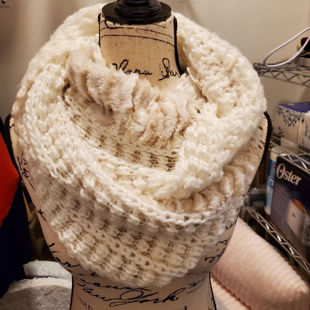 Infinity scarf